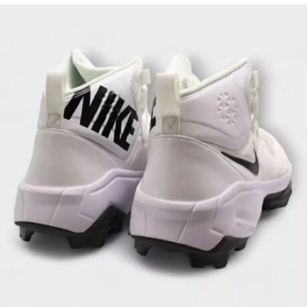 Nike Mens Size 15 Force Savage Rubber Football Cleats Cream White Black Athletic
